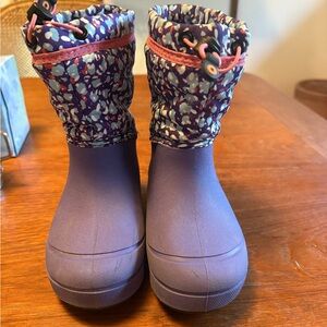 Bogs Purple Patterned Kids snow boots like new